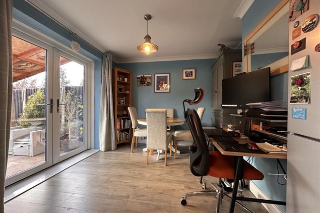 9, Wolsey Road, Newark photo 4