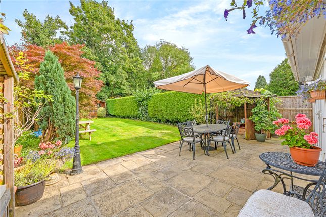 210, Farleigh Road, Surrey photo 2