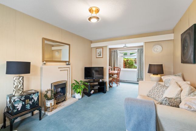 6, North Bughtlinside, Edinburgh photo 2