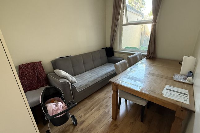 17, Haselbury Road, London photo 5