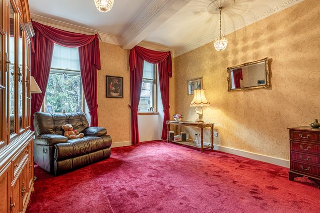 Mews house for sale in Springkell Avenue, Glasgow