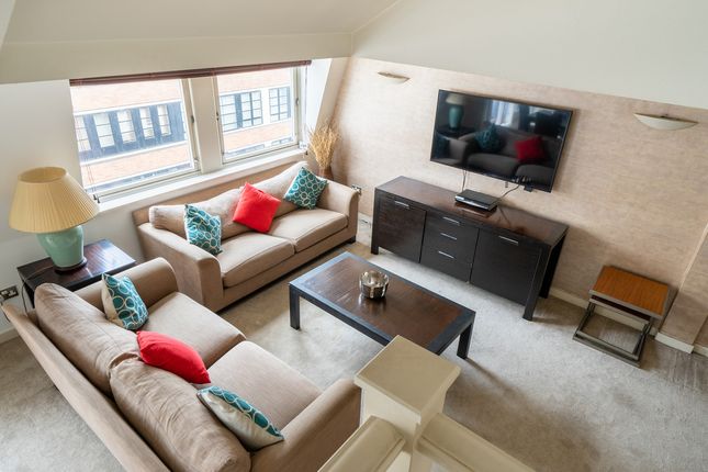 Flat for sale in Clarges Street, London, 7