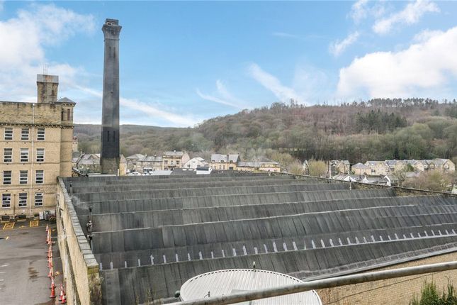 37, The Locks, West Yorkshire photo 2