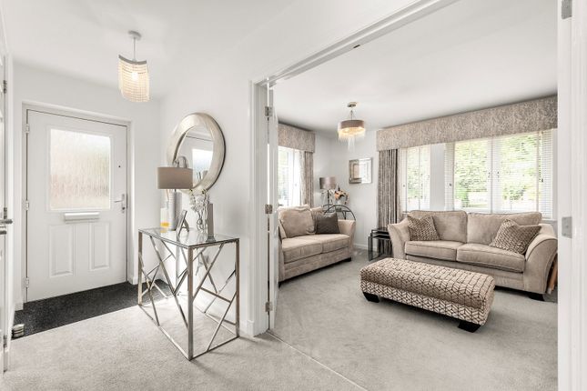 5, Hodgson Crescent, Alva photo 2