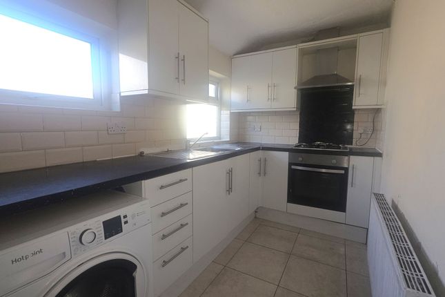 22 Sparsholt Road, Barking photo 2