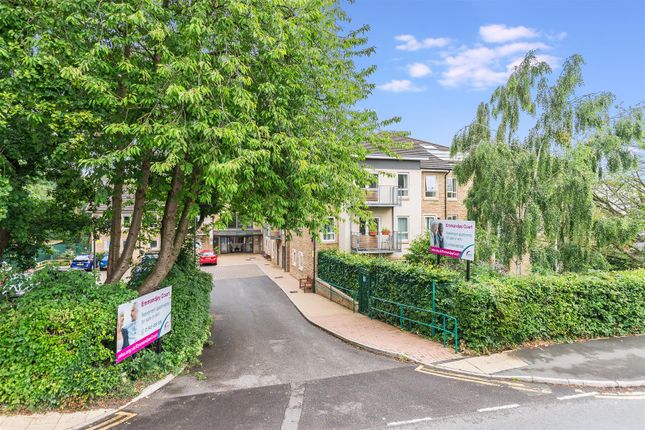 1-bed flat on 51, Emmandjay Court, Ben Rhydding, £215,000
