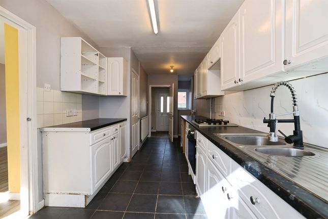 7, Dunnet Close, Calne photo 4