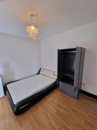 Studio to rent in Connect House, Willow Lane, Mitcham