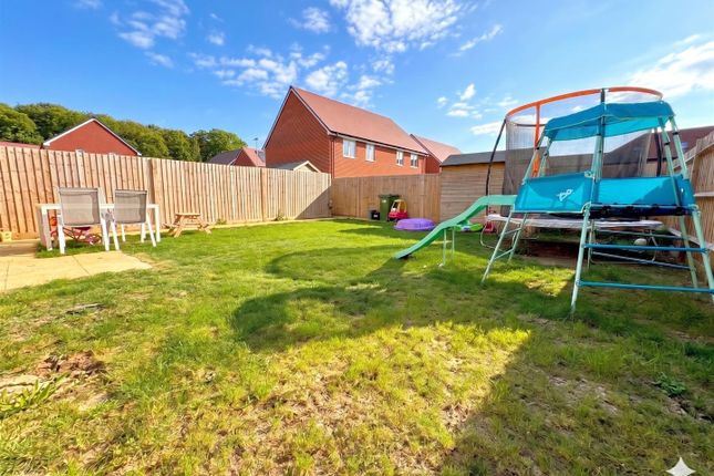 22, Willowherb Road, Southampton photo 2