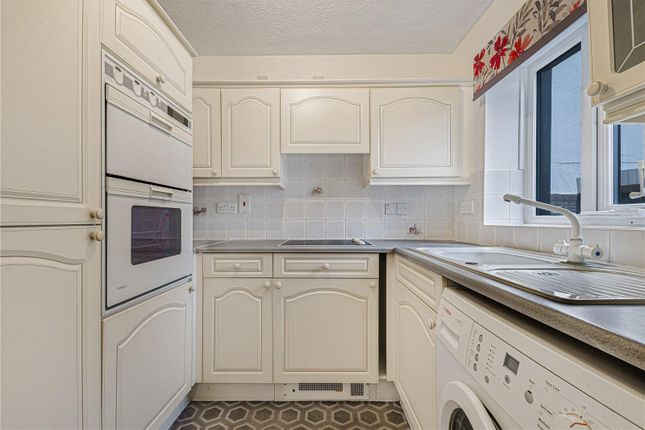 Flat 39, Tudor Court, 210, Main Road, Biggin Hill, Westerham photo 2