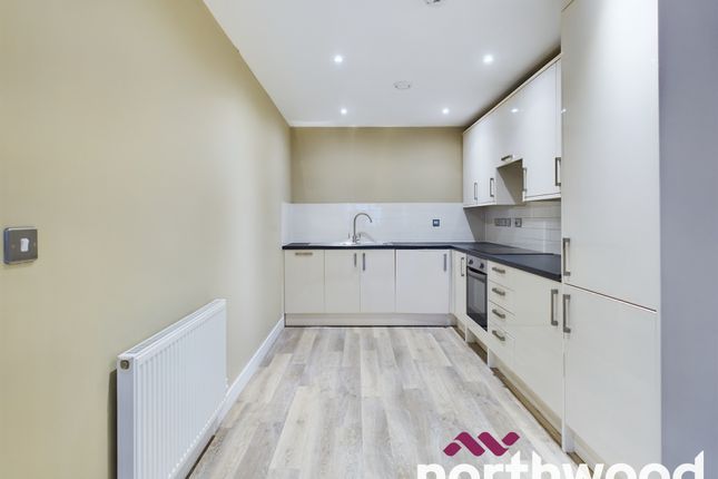 Flat 3, 191/192, Moulsham Street, Chelmsford photo 2