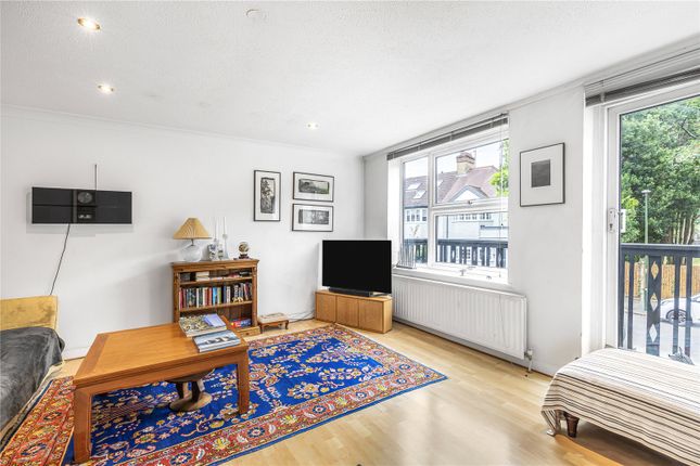 Terraced house for sale in Shrewsbury Avenue, London