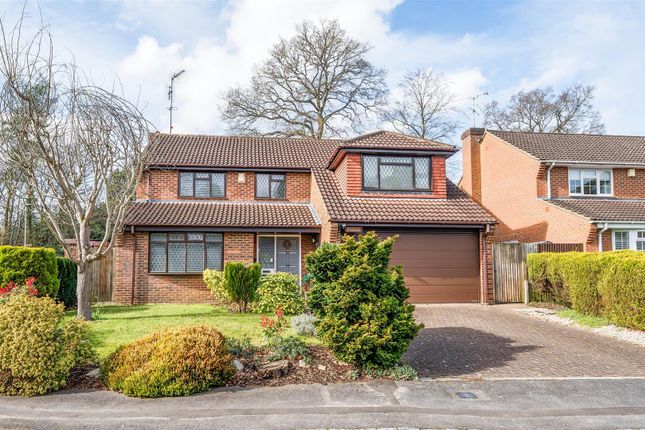 Thumbnail Detached house for sale in Kingsley Close, Crowthorne, Berkshire