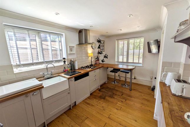 7, Church Lane, Tangmere photo 2