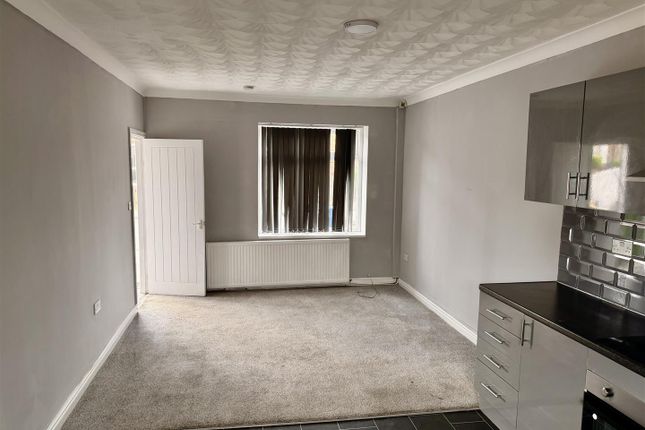 5, Blenheim Road, Wigan photo 3
