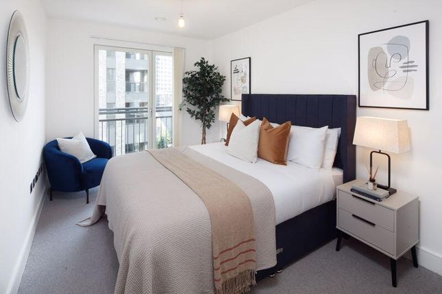 37, Georgette Apartments, Courthouse Way, SW18, London photo 4