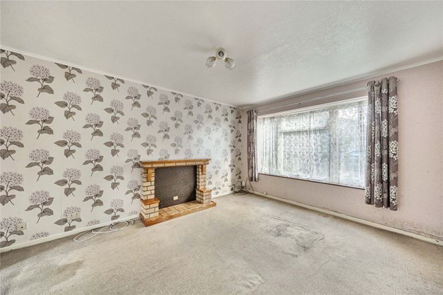 66, Foxwarren, Esher photo 2
