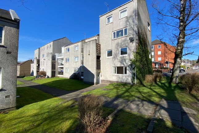 Thumbnail Flat to rent in Victoria Place, Milngavie, Glasgow