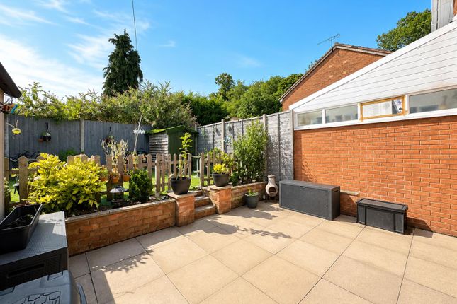 7, Hewes Close, Leicester photo 2