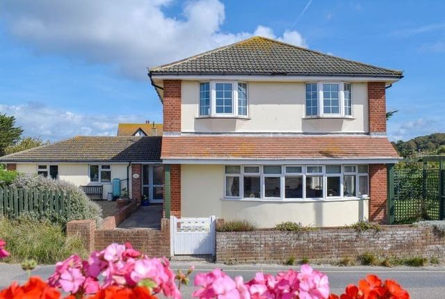 Thumbnail Detached house to rent in Gate Lane, Freshwater