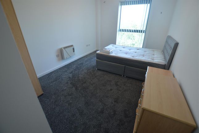 168 CITY POINT photo 2