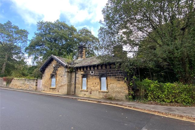 Thumbnail Bungalow for sale in Lobb Cottage, Thorn Lane/Gledhow Lane, Leeds, West Yorkshire