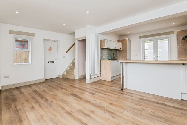 88, Chestnut Avenue, Devon photo 3