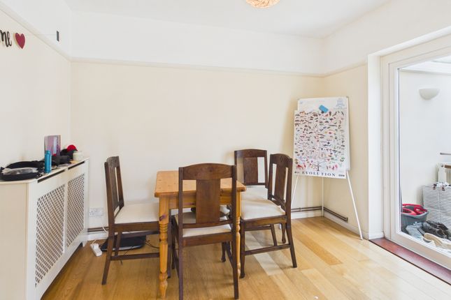 4 Stanesfield Close, Cambridge photo 2