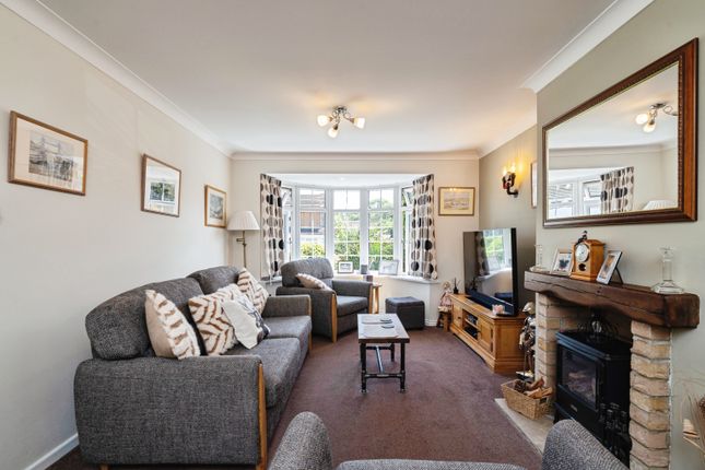 68, Gainsborough Drive, Lowestoft photo 4