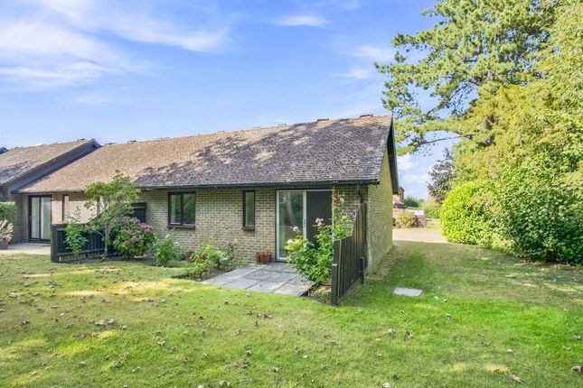 18 Dumbrells Court, North End, Hassocks photo 2