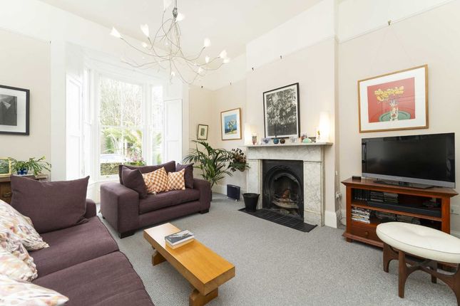 Property for sale in Elrington Road, London