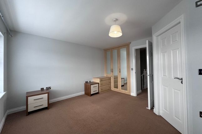 Town house to rent in Abbeylea Drive, Bolton