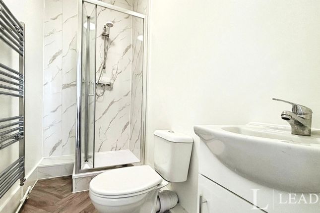 Room 5, 171, West Road, Westcliff-on-Sea photo 4