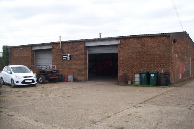 Thumbnail Retail premises to let in Rear Workshop At The Garage, Leighton Road, Great Billington, Leighton Buzzard, Bedfordshire