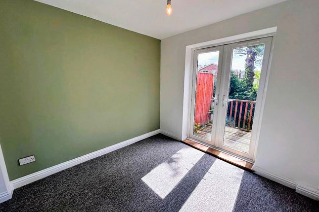 38, Mead Crescent, Newcastle upon Tyne photo 4