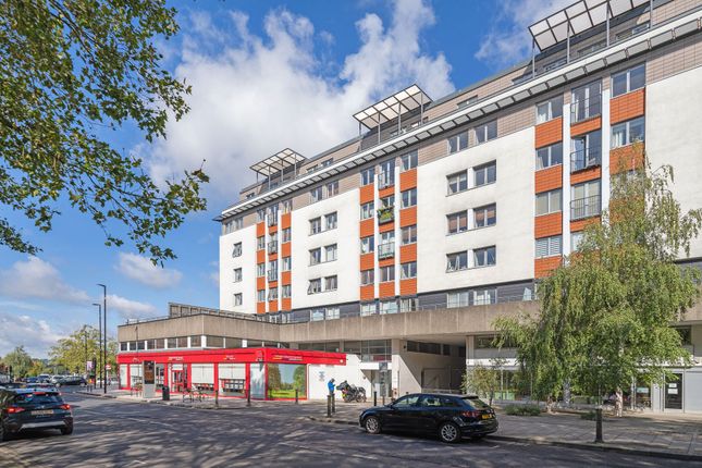 Flat to rent in Albemarle Road, Lait House