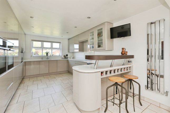 8, Water Fir Drive, Doncaster photo 2