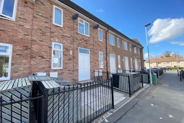 Thumbnail Town house to rent in Vere Road, Peterborough