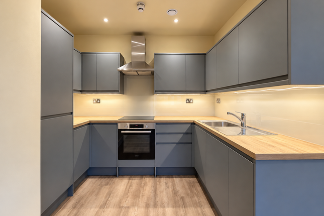 Carlyle Road, Ealing photo 2