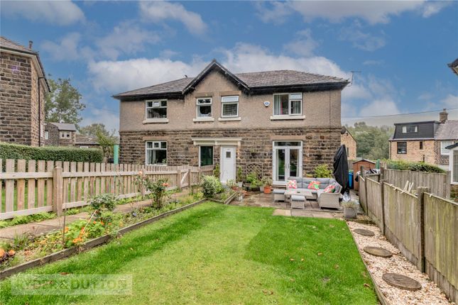 18, Moor Crescent, Saddleworth photo 3
