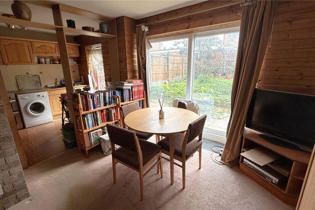 Sandringham Close, Essex photo 2