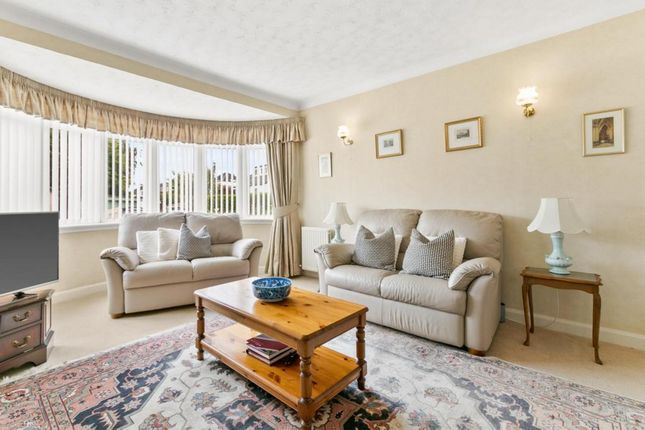 50, Broomfield Avenue, Glasgow photo 4