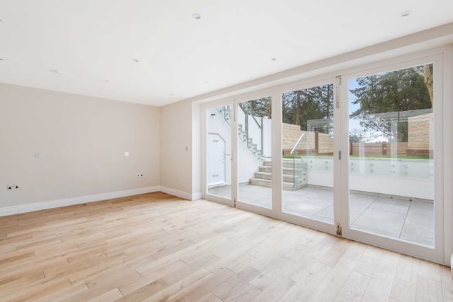 Detached house to rent in Barnet Road, Arkley, Hertfordshire