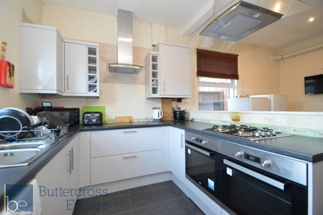 Room 4, 26 Victoria Street, Newark photo 4