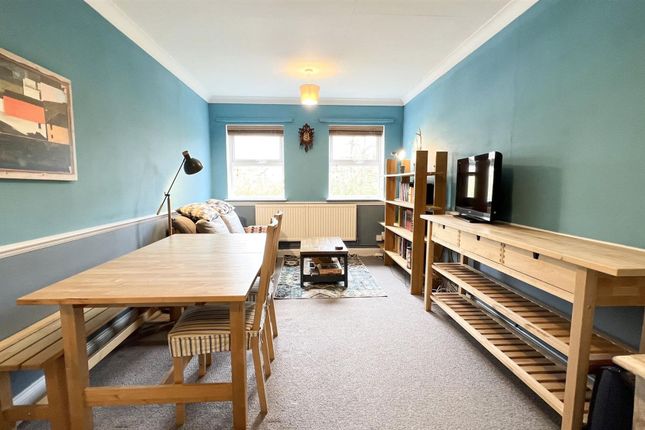 Flat 4, 98 Grove Road, Hitchin photo 3