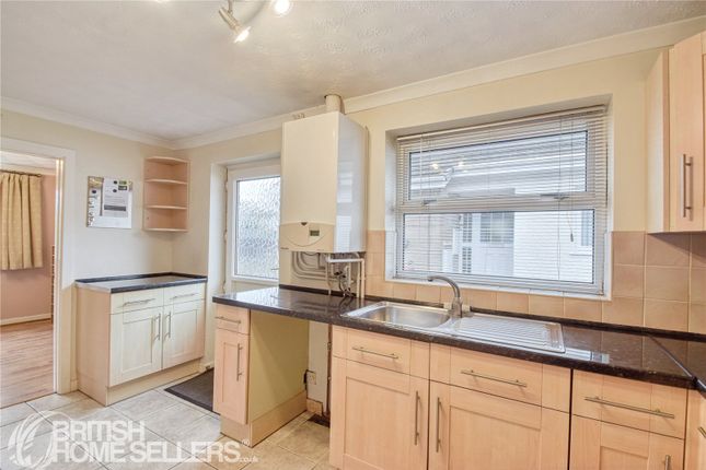 6, Ashgrove, Carmarthenshire photo 4