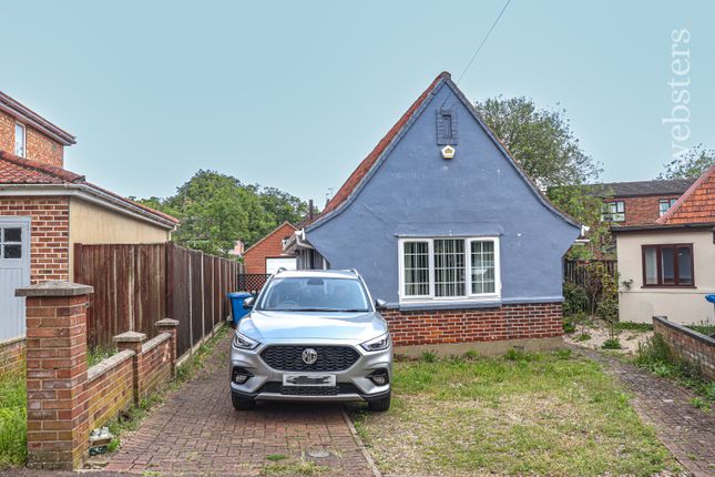 Thumbnail Detached bungalow for sale in Glenmore Gardens, Norwich