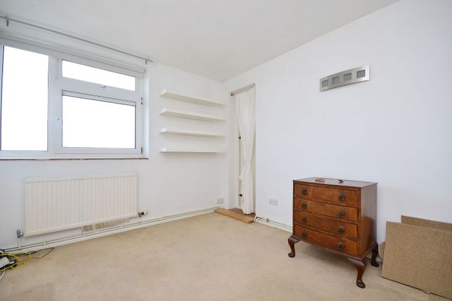 Chartham Court, Brixton photo 4