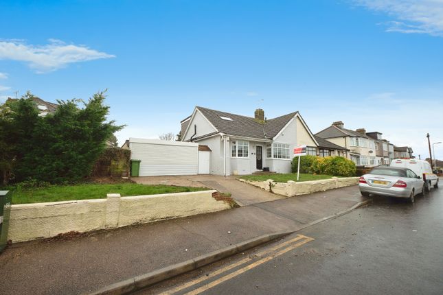 Thumbnail Bungalow for sale in Lawns Way, Romford