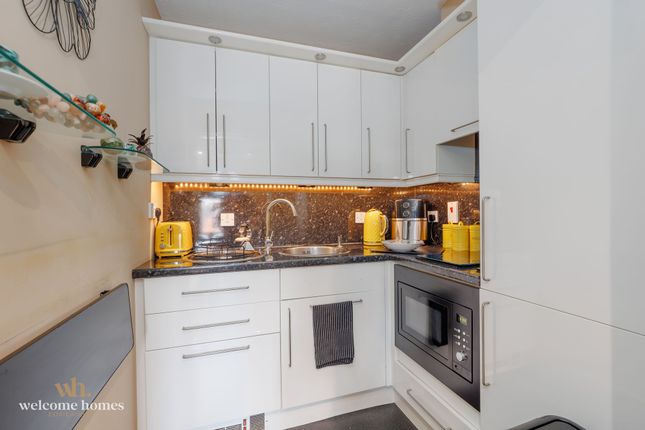 Flat 36, Pegasus Court, Bournemouth photo 4